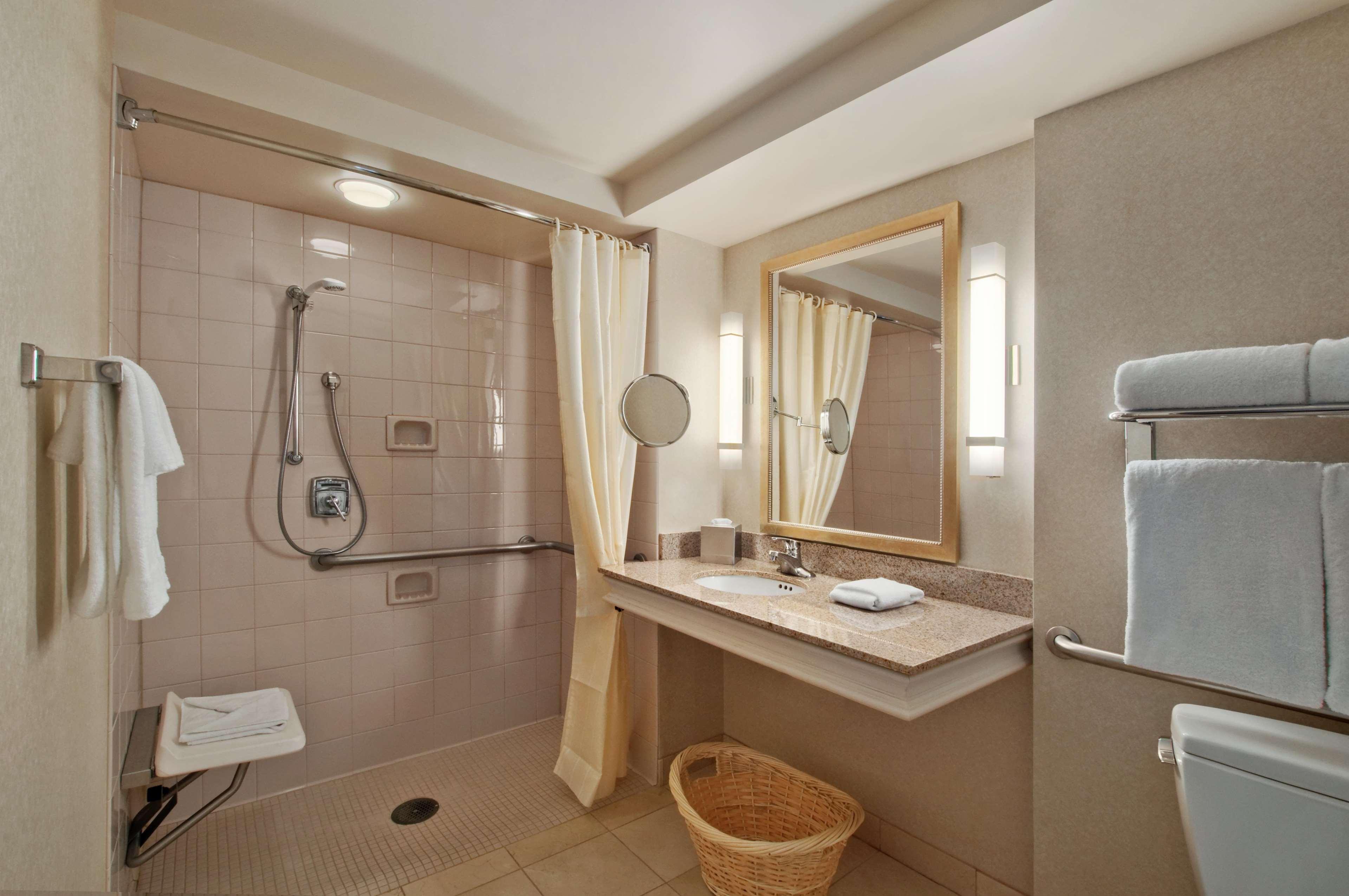 מלון Hilton Madison Monona Terrace חדר תמונה