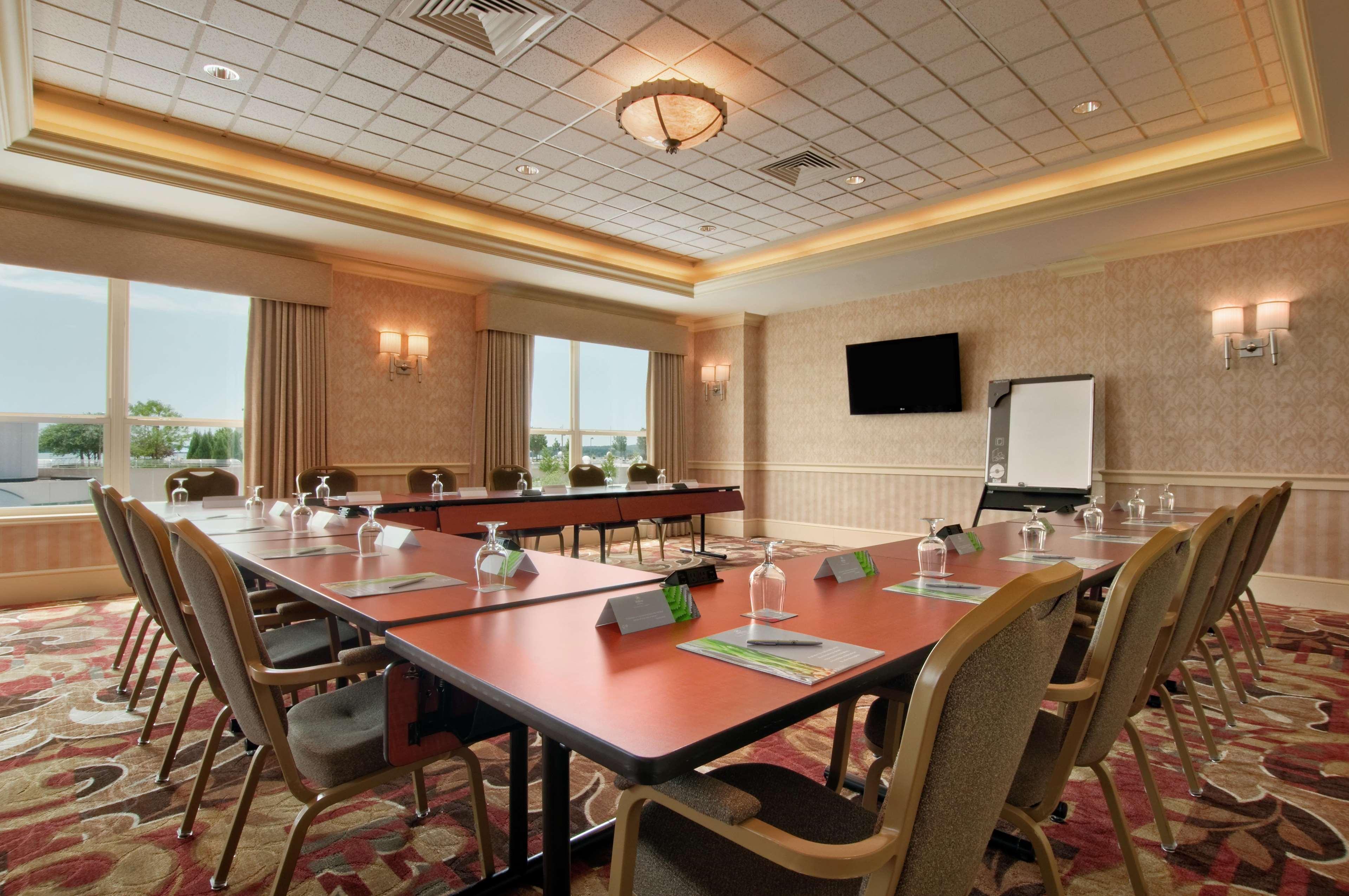 מלון Hilton Madison Monona Terrace עסק תמונה