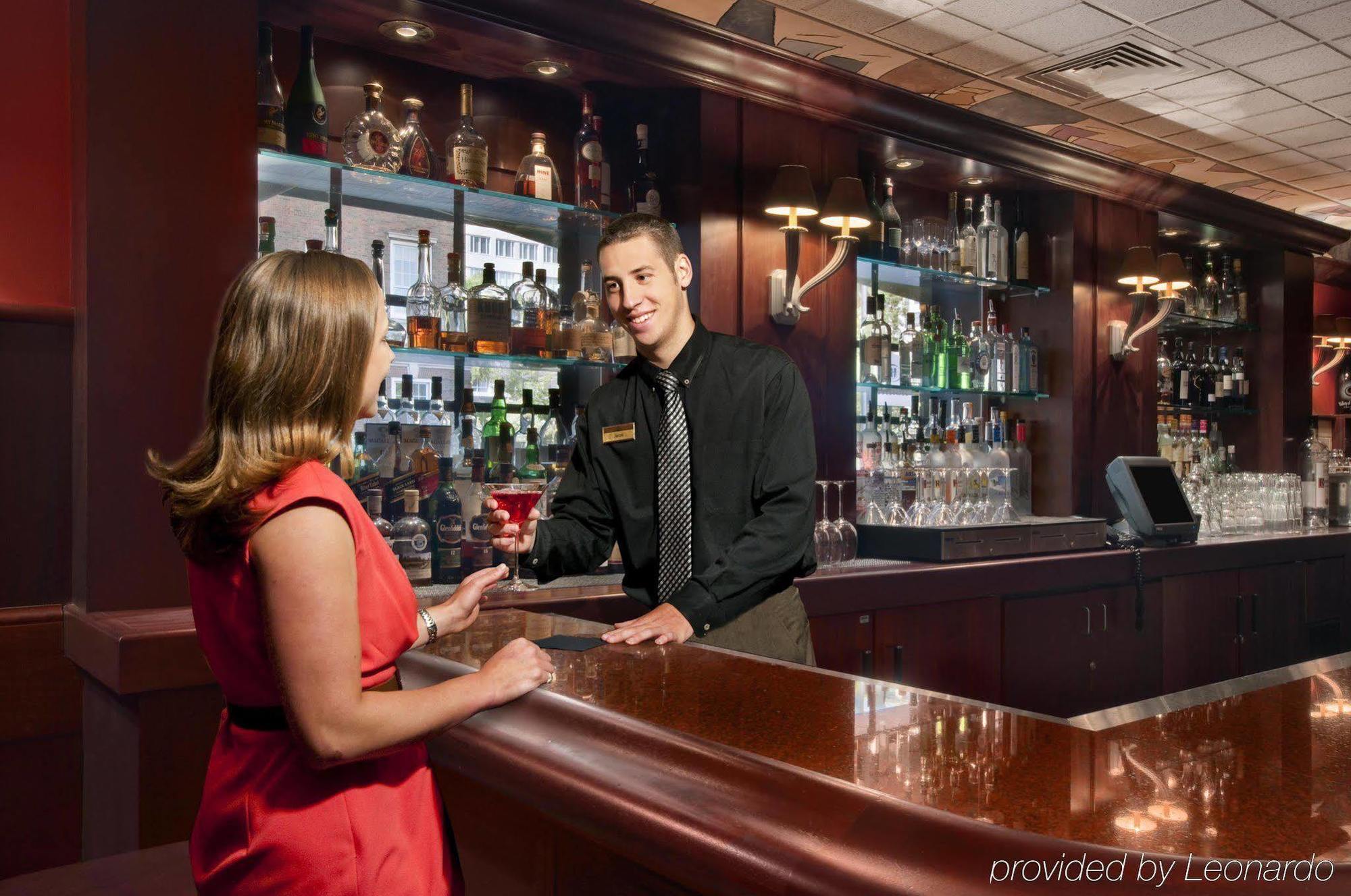 מלון Hilton Madison Monona Terrace מסעדה תמונה